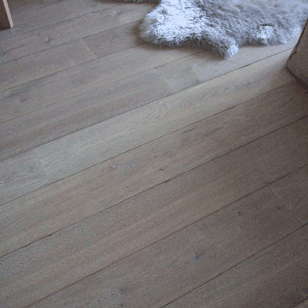 100-Metres-Of-Hand-Carved-White-Oak-2