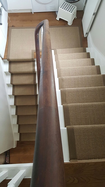 BROWN-STAIR-RUNNER-WITH-BROWN-BORDER-03