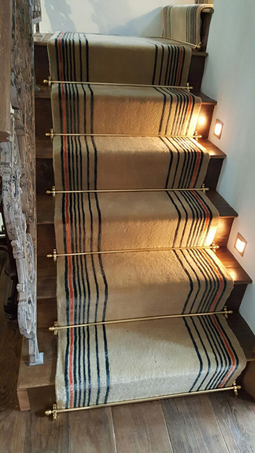 Beige-Carpet-Runner-with-Some-Stripes-04