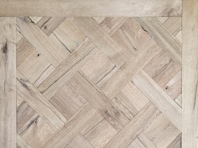 Rover’s Flooring – Special Design Floors – Ripped Oak Versailles panel 2