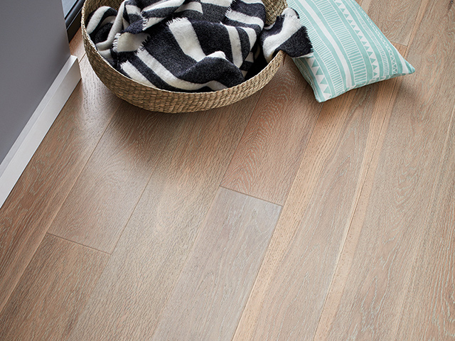 Woodpecker Flooring – Raglan White Smoked