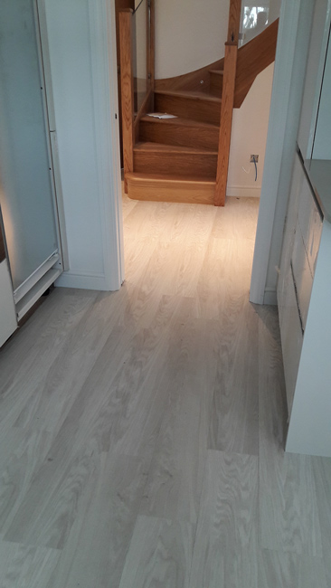 portfolio-smooth-floors-amtico-wood-plank-installation-01