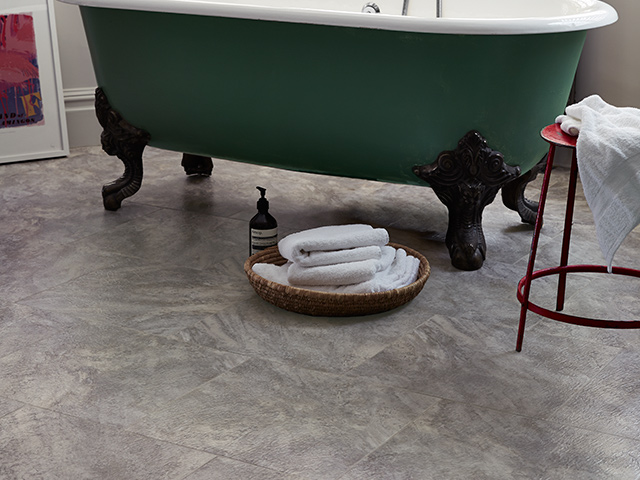 Amtico – Spacia SS5S3601 Pale Grey Slate Broken Bond