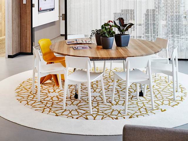 B.I.C. – Queen – DDock