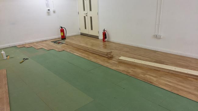 portfolio-hardwood-flooring-room-in-a-wood-01