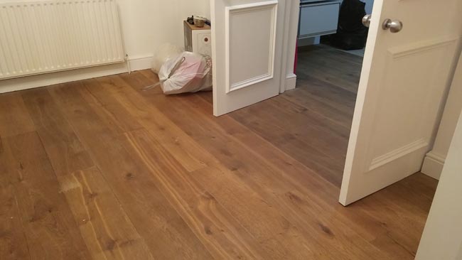 portfolio-hardwood-flooring-room-in-a-wood-04