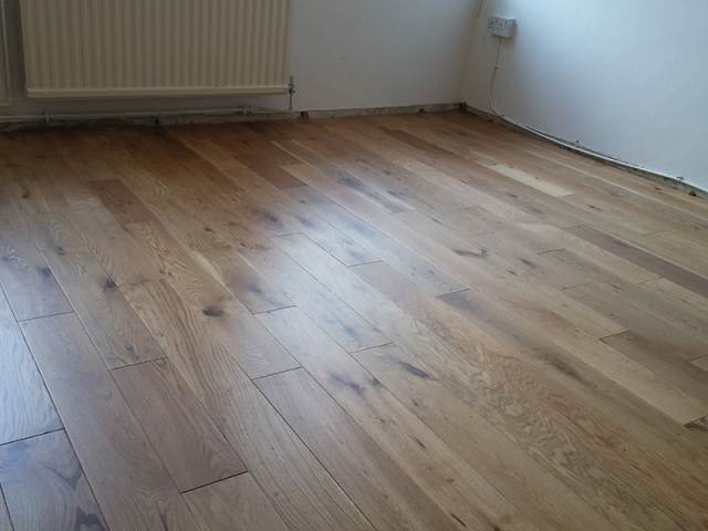 Oak Flooring - Bedroom | The Flooring Group
