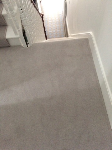 portfolio-grey-carpet-as-a-stair-runner-04