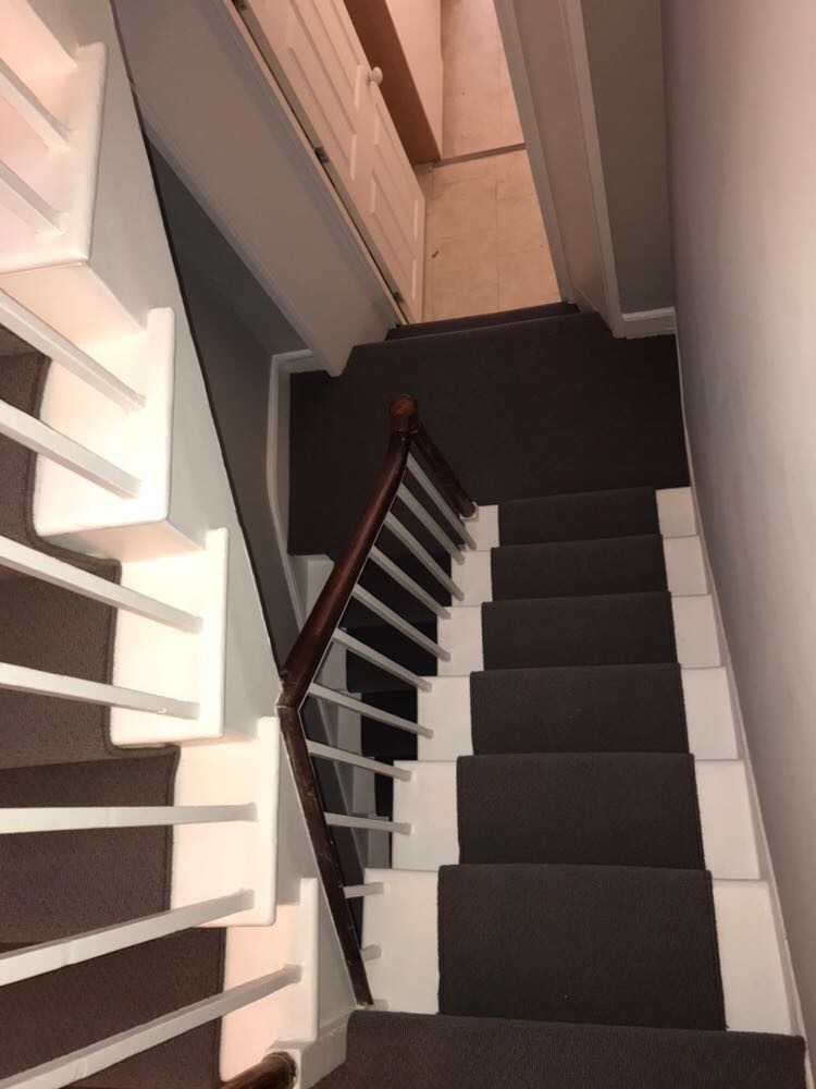 PORTFOLIO - BROWN STAIR CARPET RUNNER (1)