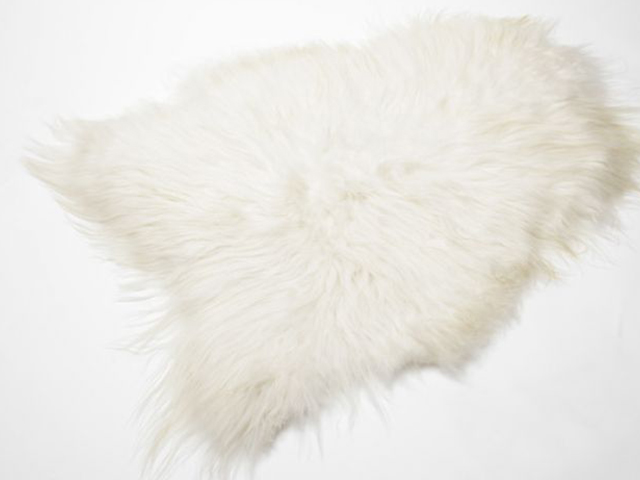 Barnscroft – Sheepskin Rugs-White Icelandic Sheepskin