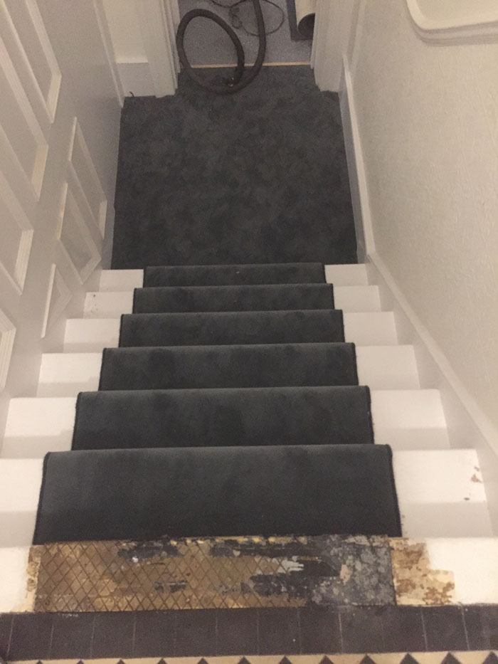 PORTFOLIO - DARK STAIR RUNNER (1)