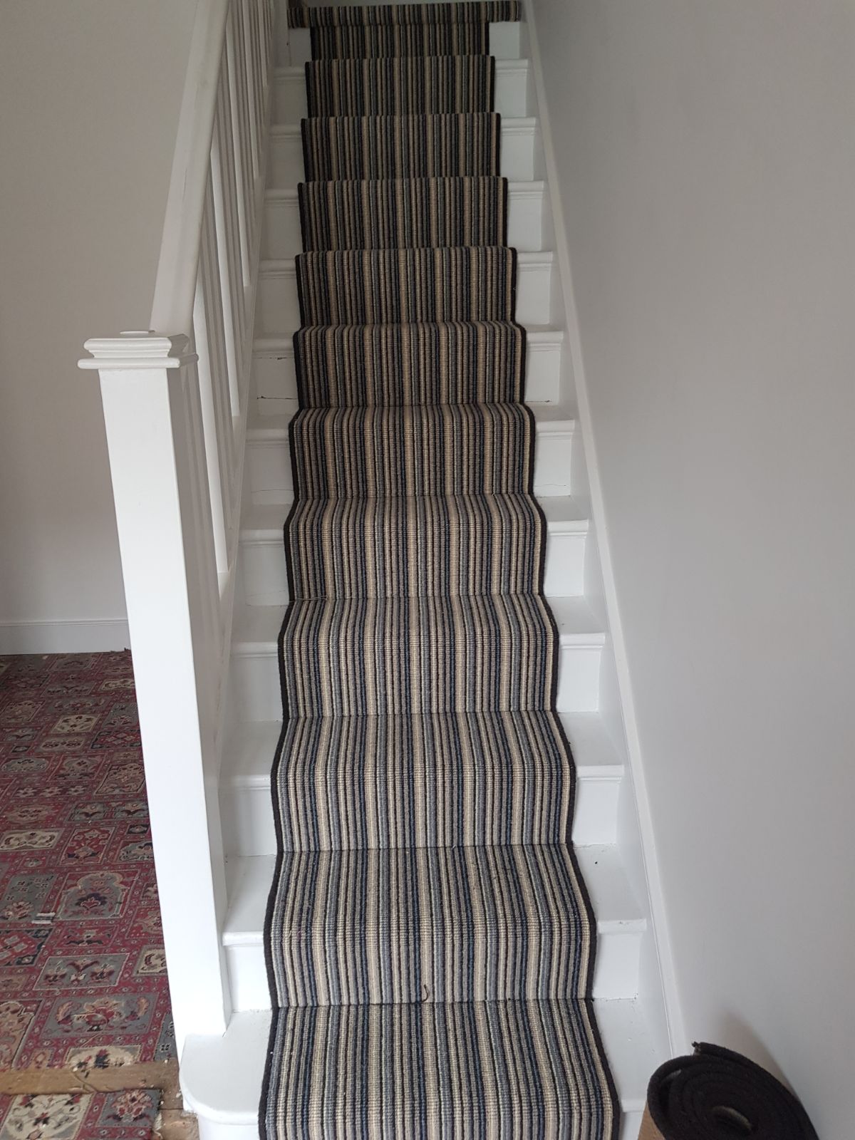 PORTFOLIO - CARPET STAIRS WITH STRIPES (1)