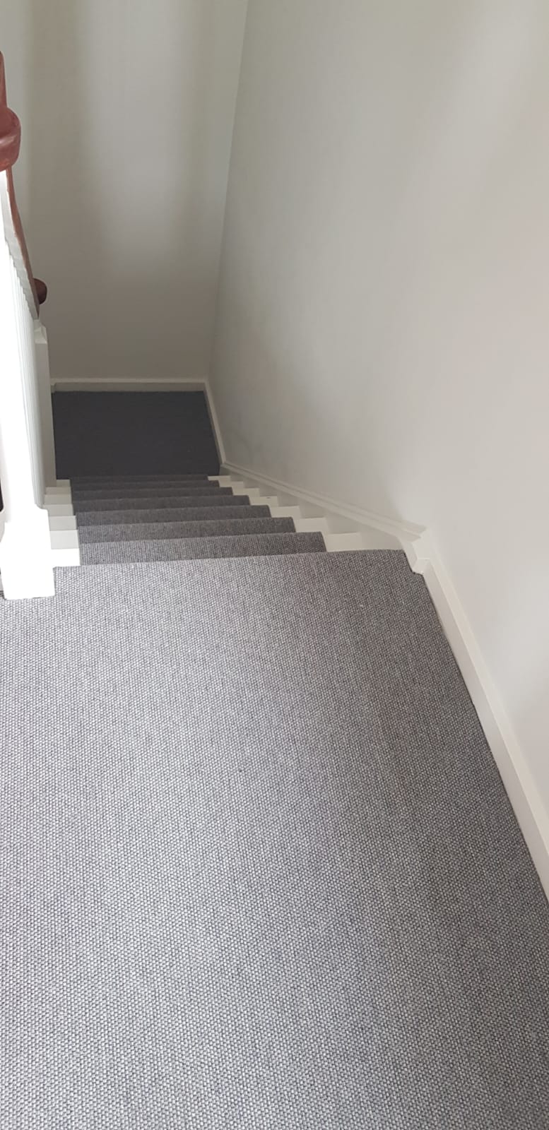 portfolio grey-carpet-installed-wembley (3)