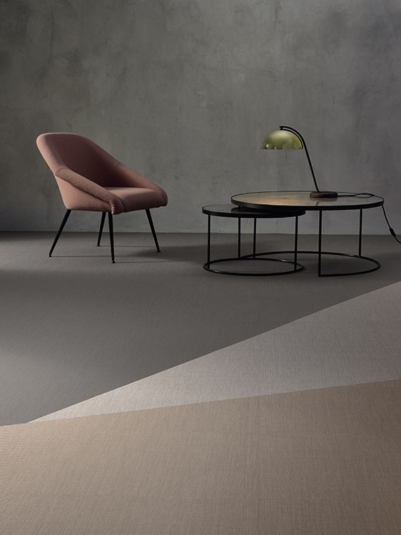 polyflor vinyl Calico-Cloth-7623_Linen-Cloud-7617_Monument-Slate