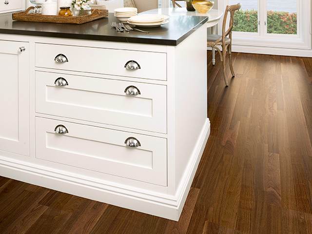 Boen – Walnut Andante 3 strip