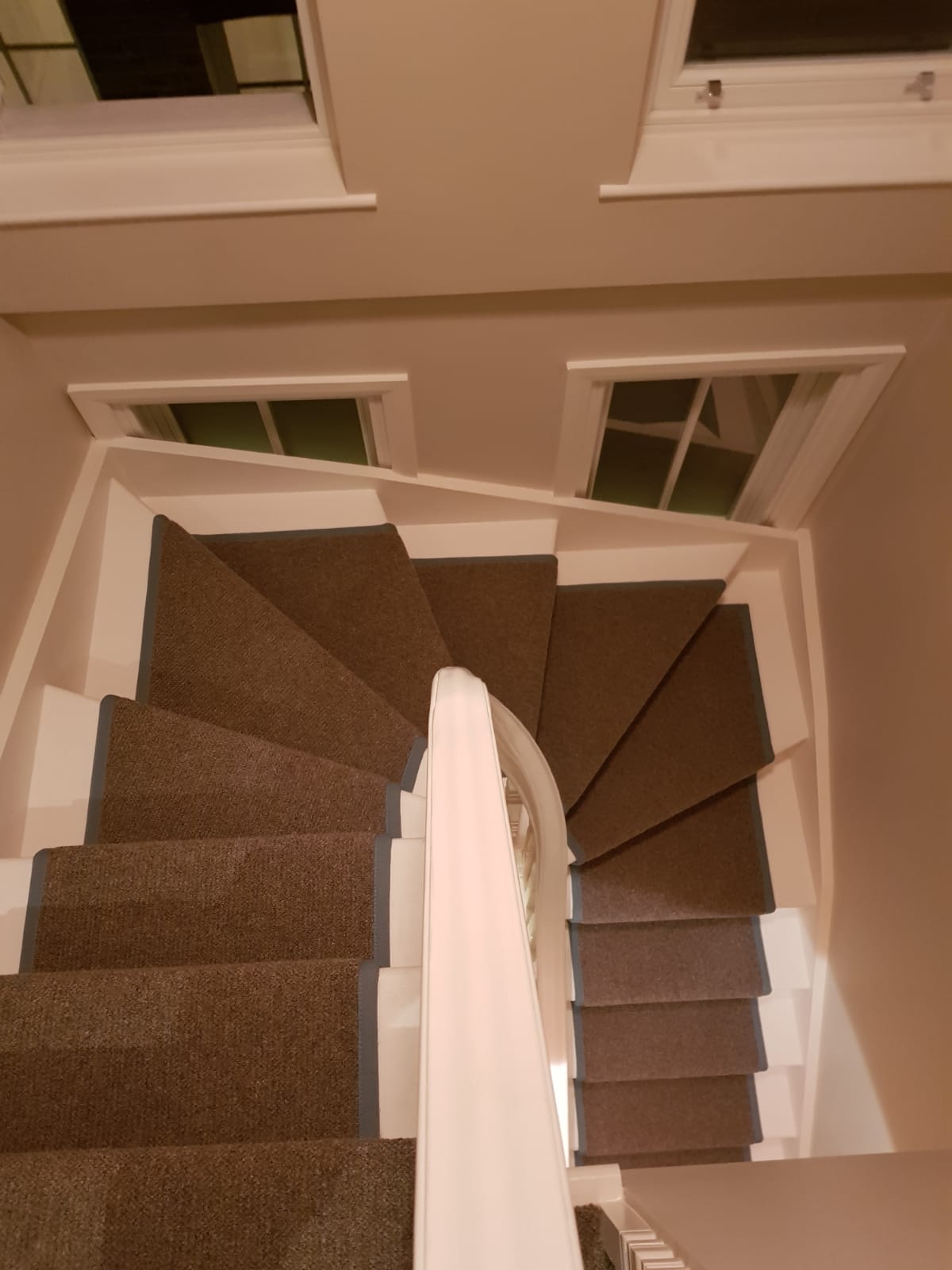 portfolio brown-stair-carpet-installation-new-malden (5)