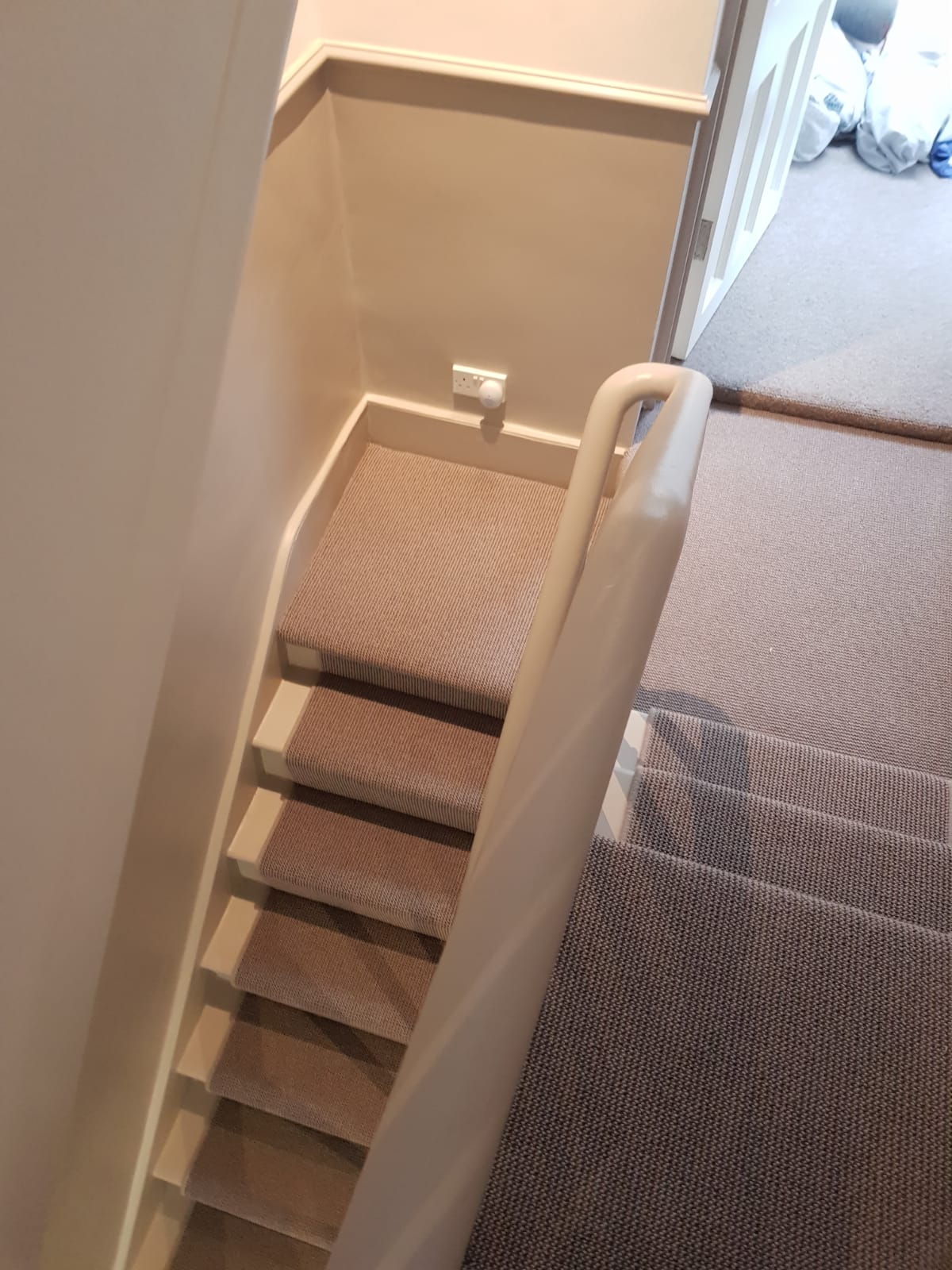 portfolio-carpet-runner-carpet-on-stairs-with-whipping-belgravia (4)