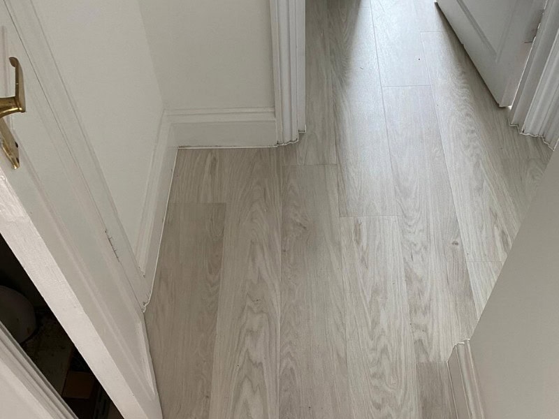 Amtico Spacia White Oak Luxury Vinyl Tile In Knightsbridge - Luxury Vinyl Tile (LVT) Flooring - Knightsbridge - Home - Residential