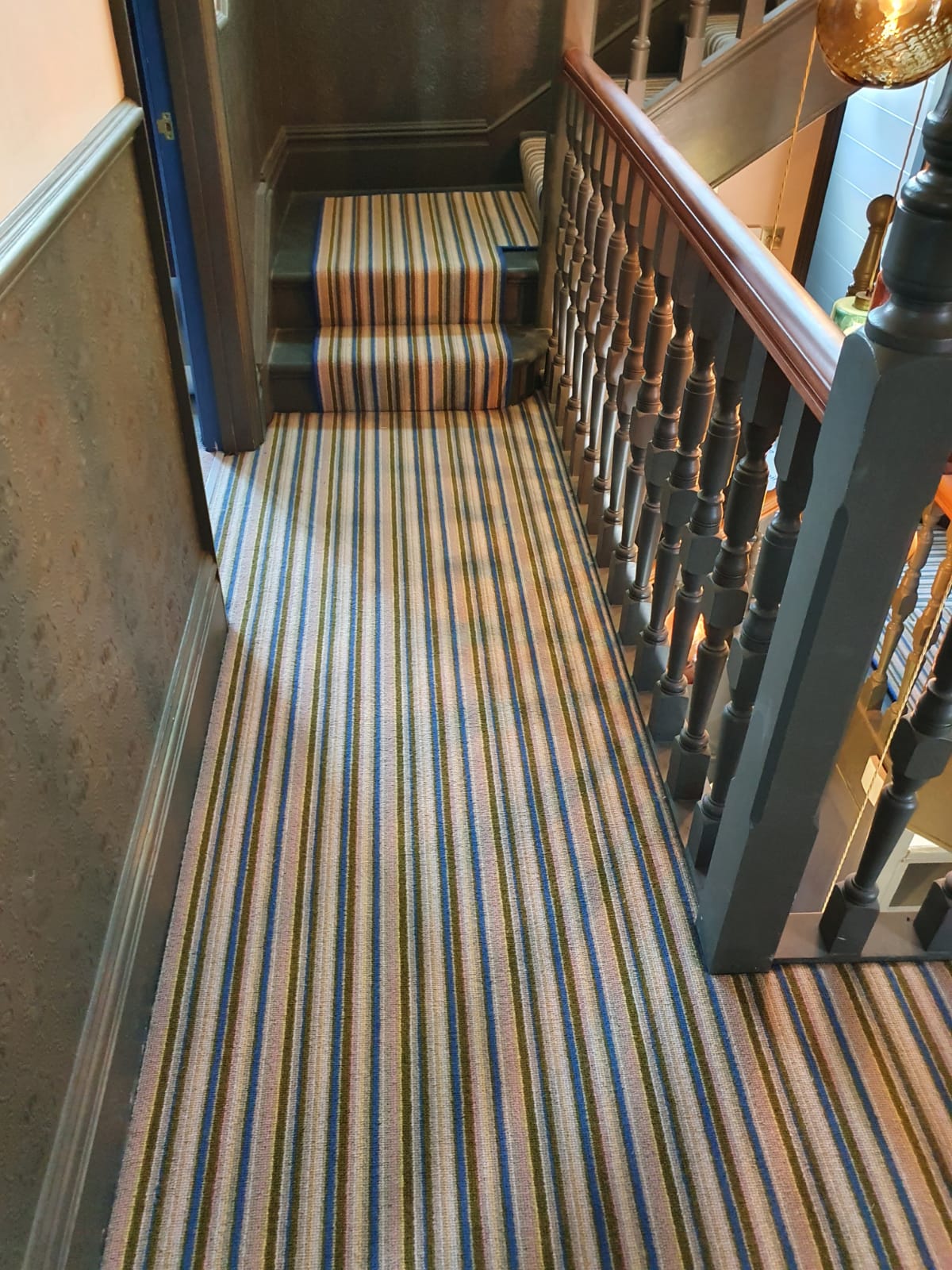 Striped Carpet to Stairs in Earls Court 1