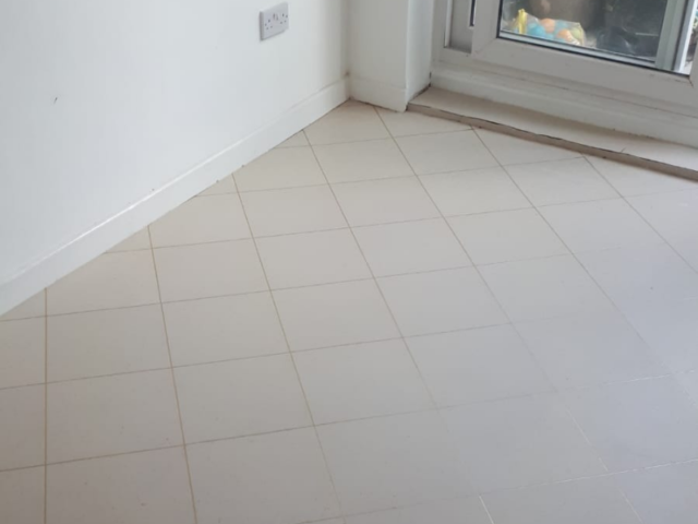 Amtico Signature Mica Mix Eggshell In Chelsea