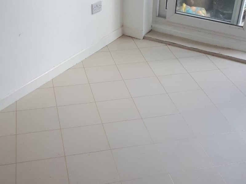 Amtico Signature Mica Mix Eggshell In Chelsea - Luxury Vinyl Tile (LVT) Flooring - Chelsea - Home - Residential