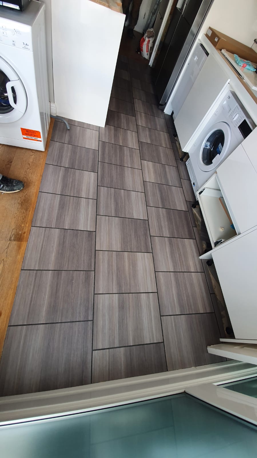 Amtico Spacia Abstract Mirus Feather in Docklands 1