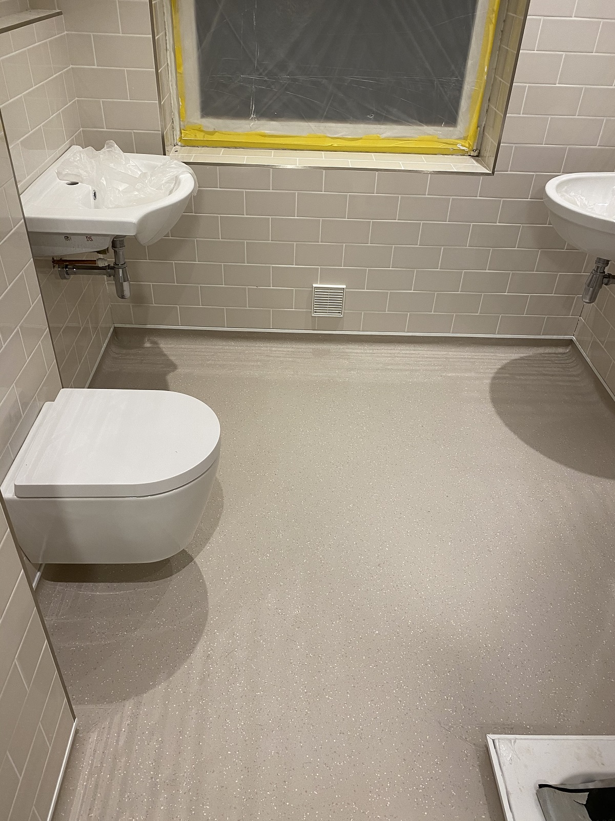 Polyflor Polysafe Verona Marshmallow Flooring in Belgravia 1