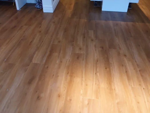 Amtico Form Barrel Oak in Chelsea
