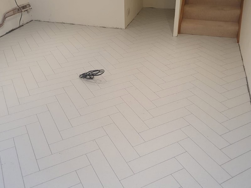 Amtico Signature Endless Possibilities Vinyl Flooring - Luxury Vinyl Tile (LVT) Flooring - Knightsbridge - Home - Residential