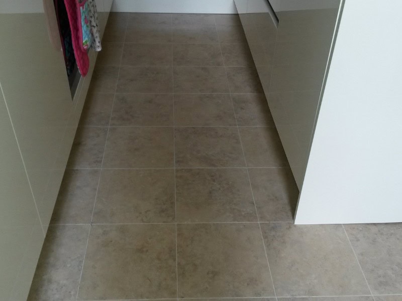 Amtico Spacia Jura Stone In Docklands - Luxury Vinyl Tile (LVT) Flooring - Docklands - Home - Residential