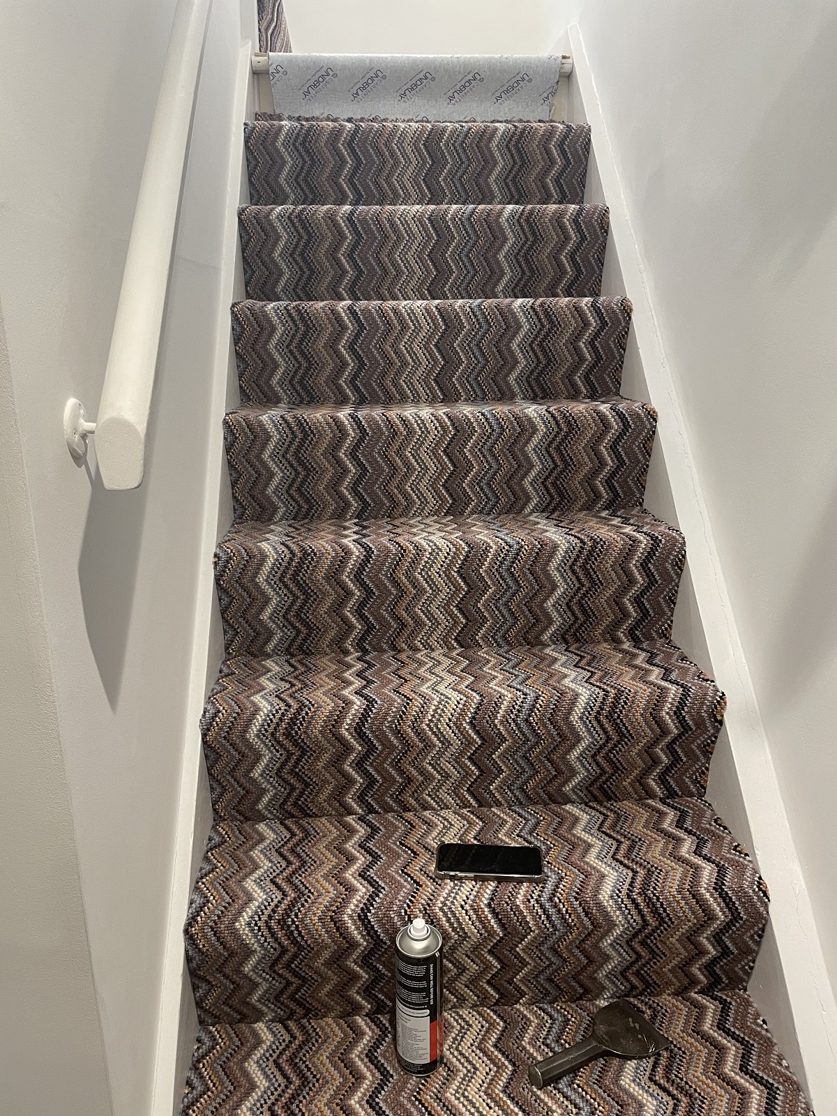 Crucial Trading Fabulous Topaz Wide Carpet in Fulham 2