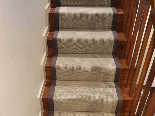 How to Choose the Right Carpet Style and Material For Your Stairs