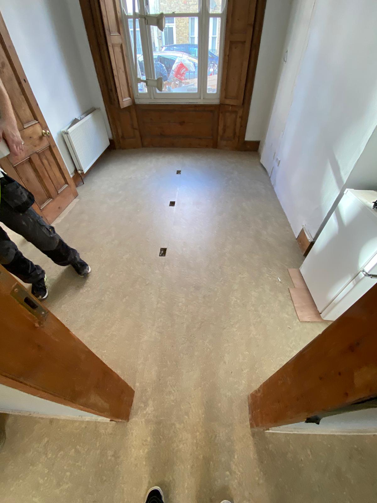 Linoleum Flooring In Farringdon 1