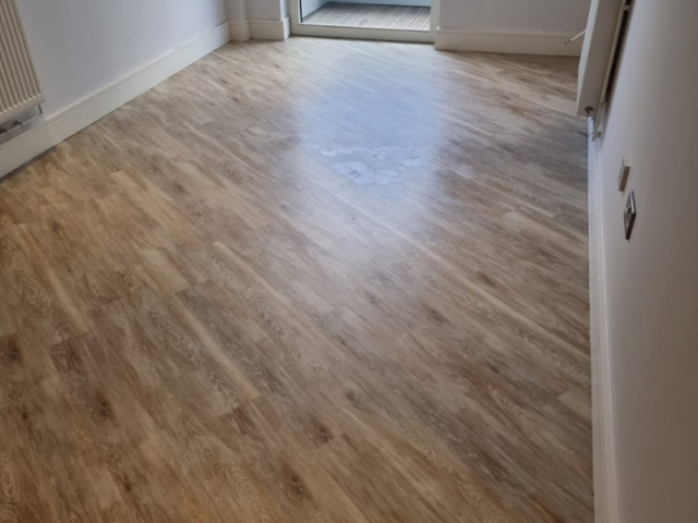 Amtico Signature Lime Washed Wood Luxury Vinyl Flooring In Chelsea