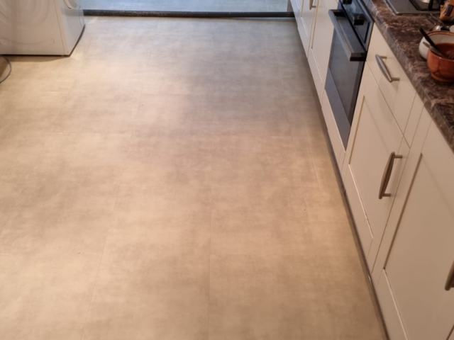 Amtico Signature Tempus Soothe Vinyl Flooring In Wandsworth