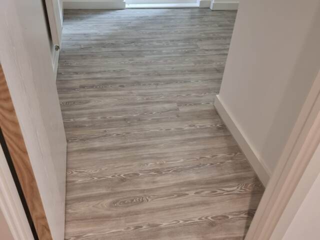 Amtico Click Smart White Ash Vinyl Flooring In Pimlico
