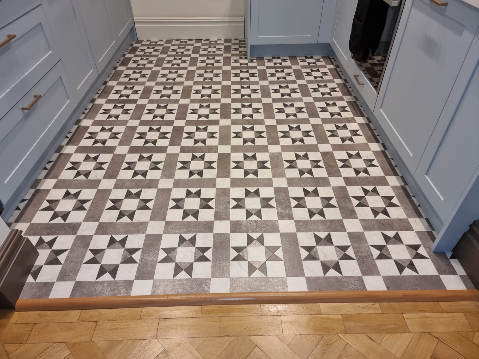 7acd670d-c412-440c-8dad-84ce0eeb545a