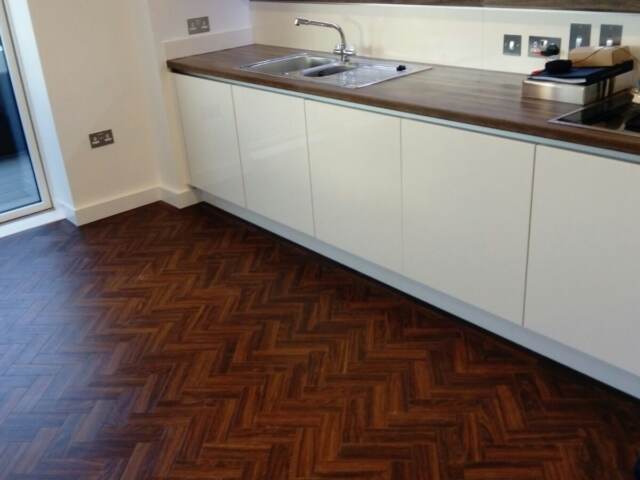 Amtico Signature Black Walnut In Marylebone