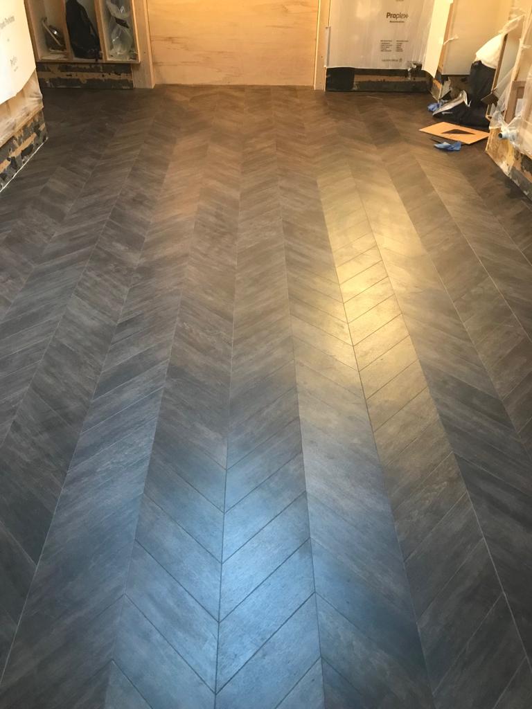 Amtico Signature Endless Possibilities Pleat fitting in-1