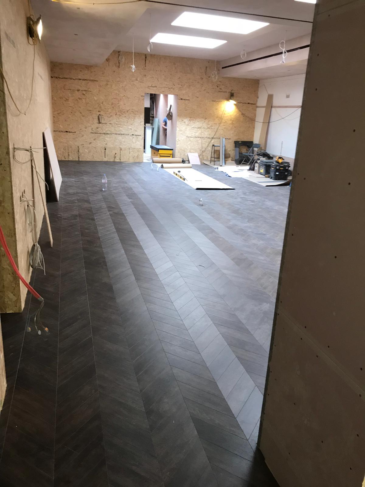 Amtico Signature Endless Possibilities Pleat in-1