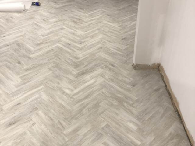 Amtico Signature White Washed Wood Installation In Barnes