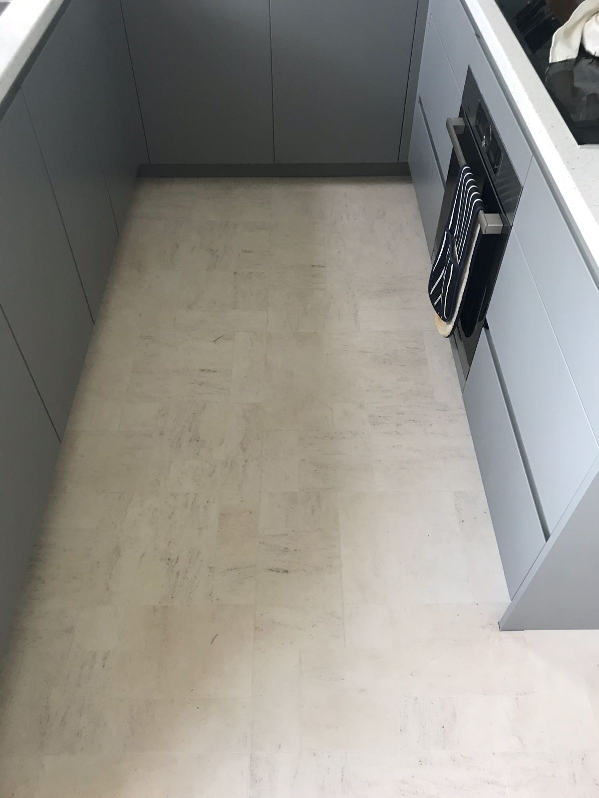 Amtico Signature Honed Limestone Natural in-0