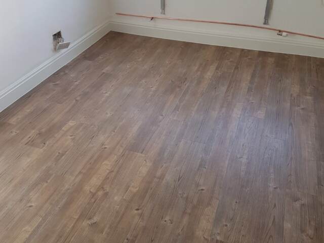 Amtico Spacia Dry Cedar Fitting In Notting Hill