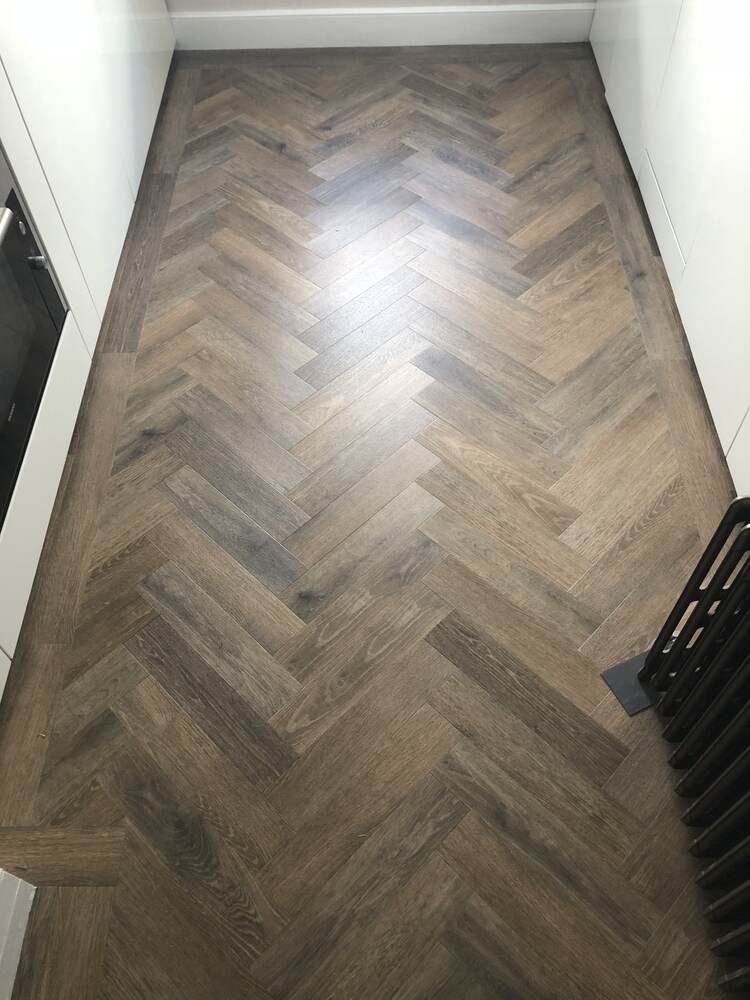 Amtico Spacia Noble Oak Installation In Knightsbridge-2