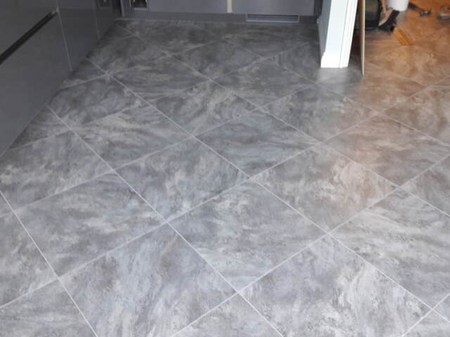 Amtico Spacia Pale Grey Slate Fitting in Putney