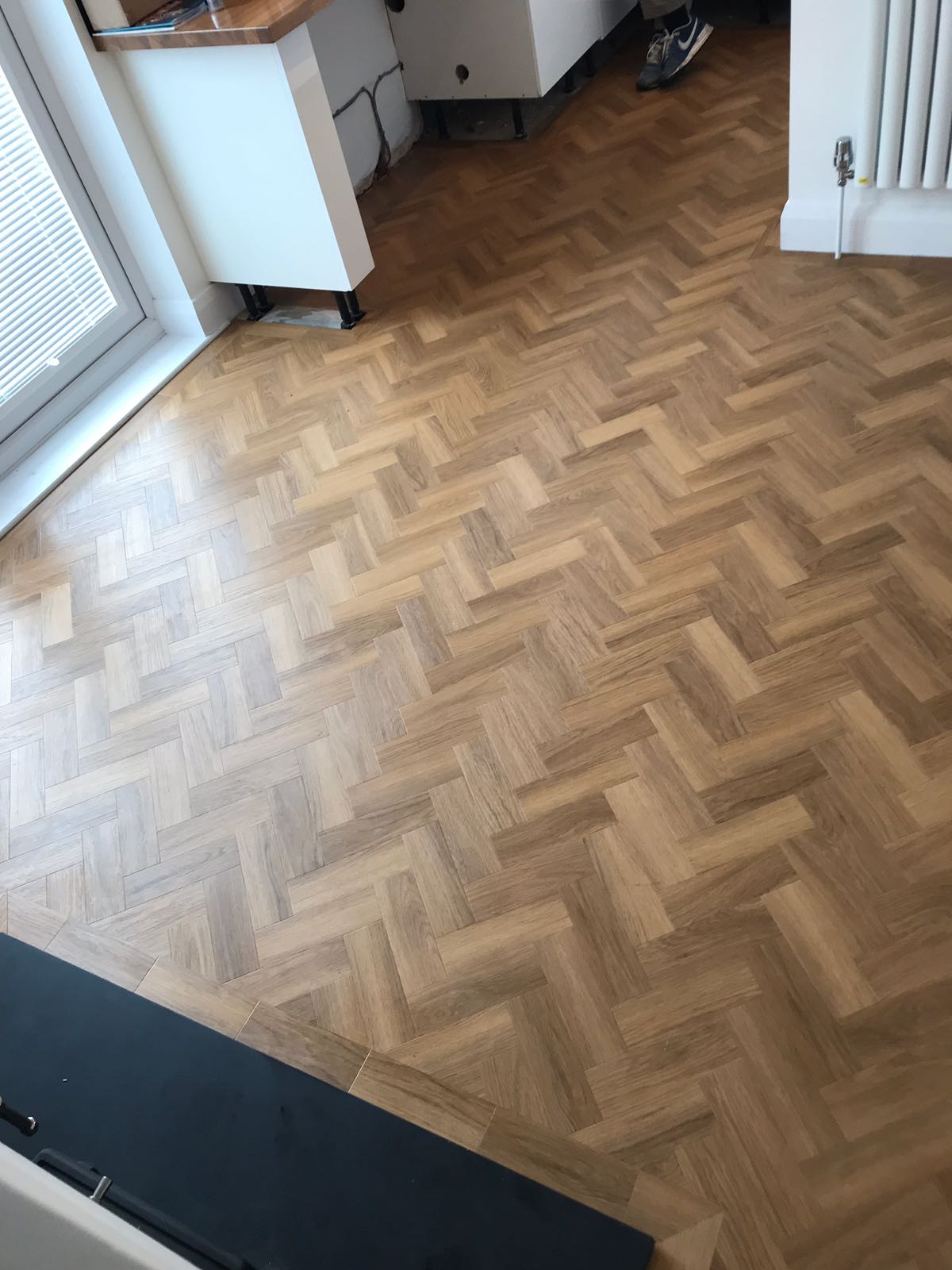 Amtico Spacia Royal Oak Fitting In Paddington-1