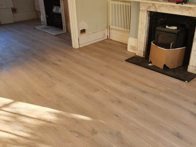 Staki Oak Brushed & White Oil In Paddington