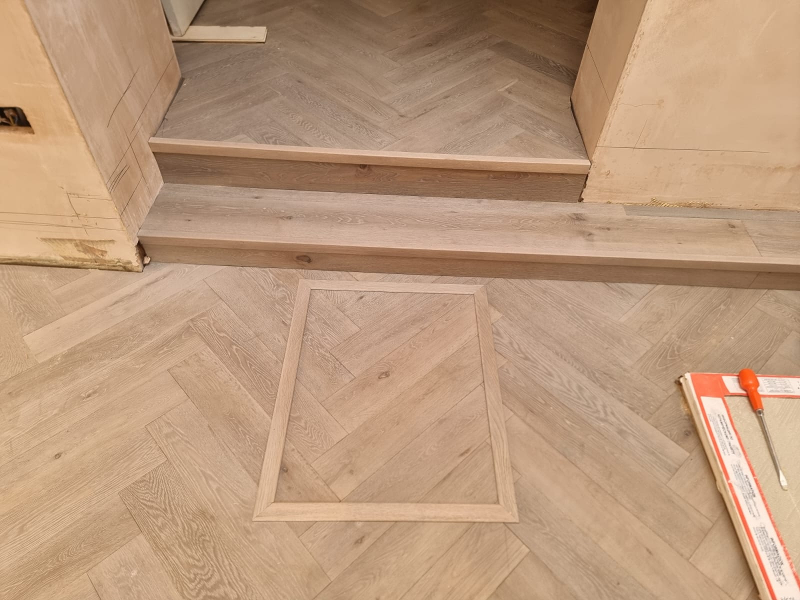 La Collezione Panorama Schilthorn Installation In Clapham-1