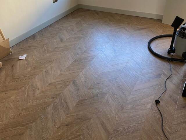 Amtico Signature Pleat Salted Oak Installation In Docklands