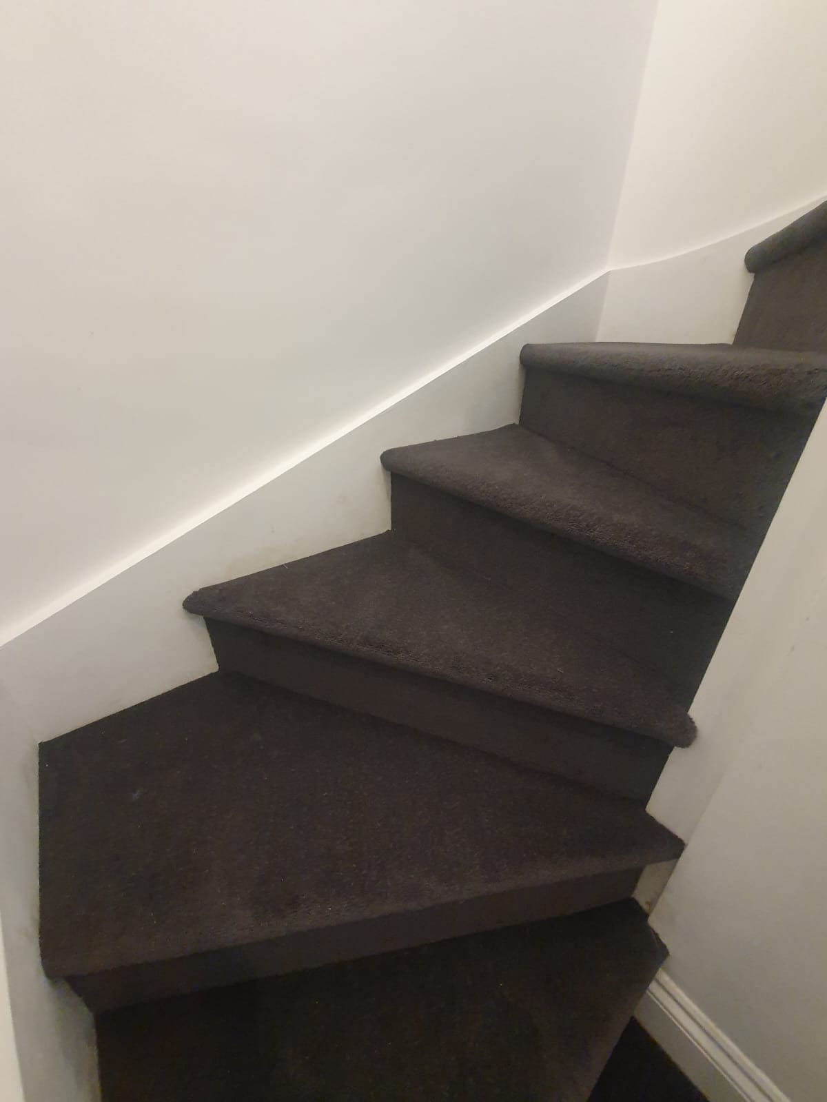 Elements London Symphony carpet installation in Docklands-2